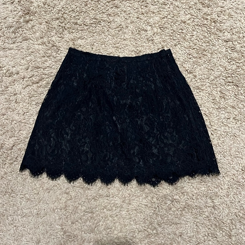 J Crew Women’s Lace Mini Skirt Navy & Black Size 4